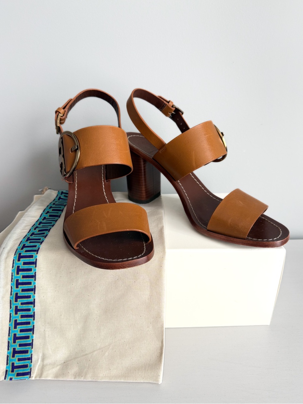TORY BURCH Tan Leather Block Heel Sandals